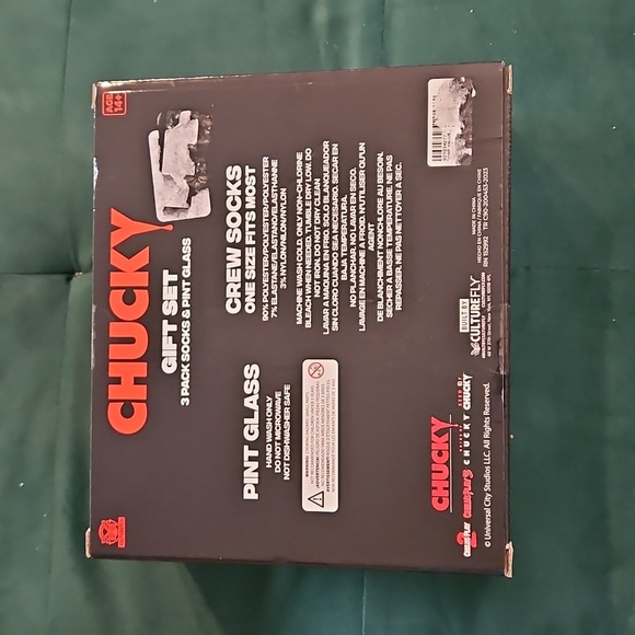 Culture Fly Child's Play Chucky 4 Piece Gift Set 3 Sock Pairs Pint Glass Sz 14+ - Picture 7 of 11